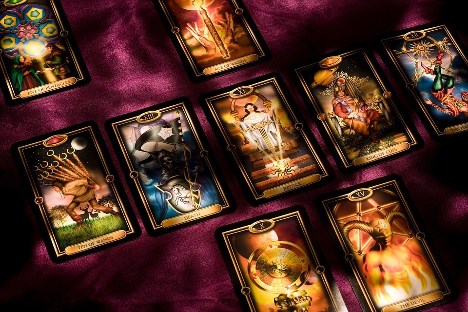 tarot falı bakma yöntemleri